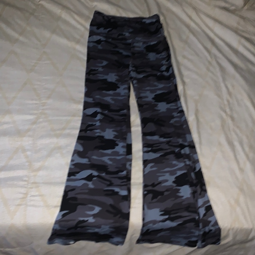 Soft material
